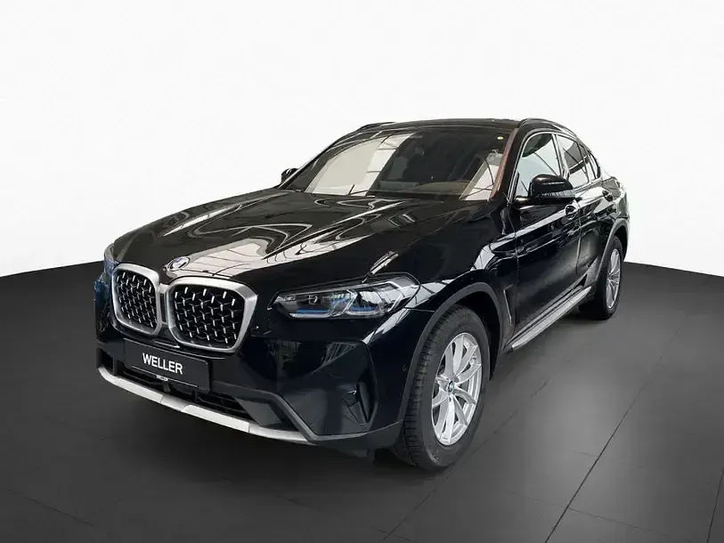 Gebraucht BMW X4 Comfort Edition 190 PS (139 kW) 2025 Black sapphire (schwarz) SUV