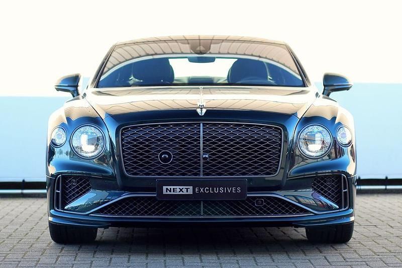 Gebraucht Bentley Flying Spur 600 PS (441 kW) 2024 Grün Limousine