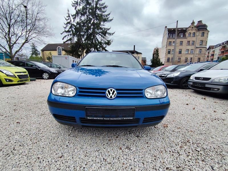Gebraucht VW Golf IV Edition 101 PS (74 kW) 2001 Blau Kombi