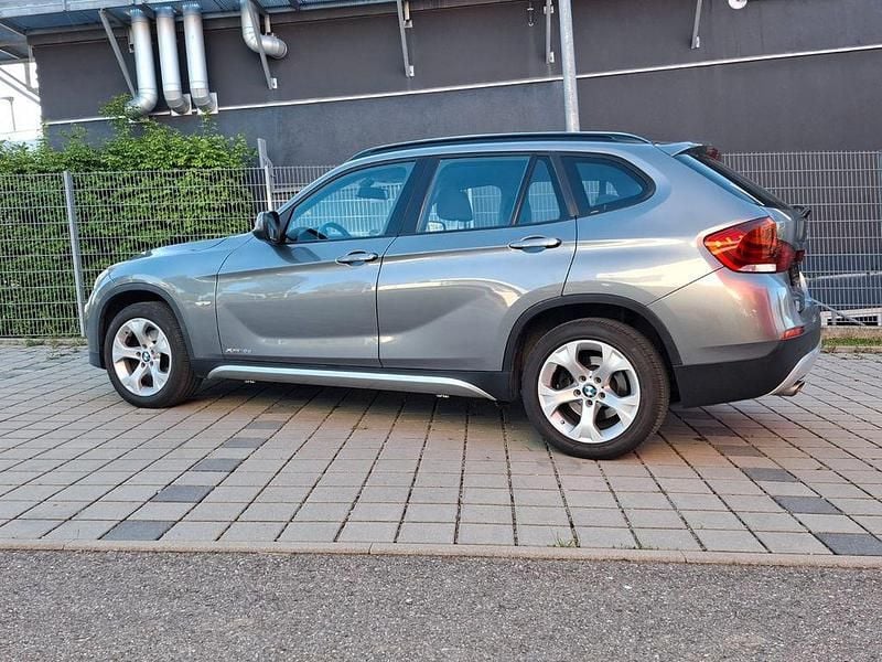 Second-hand BMW X1 143 CP (105 kW) 2011 Gri SUV