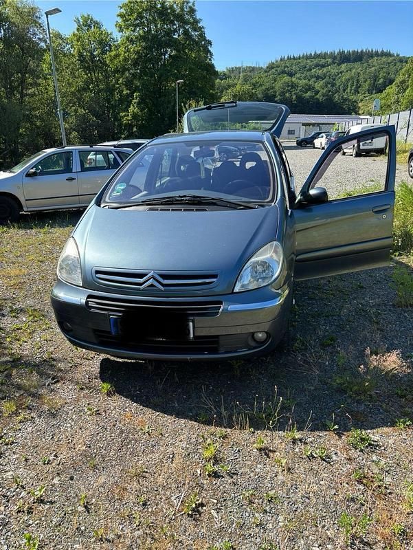 Andere außenfarben Gebraucht 2005 Citroën Xsara Picasso Van / Kleinbus | 1.000 € (Fairer Preis) - Bild 1/4