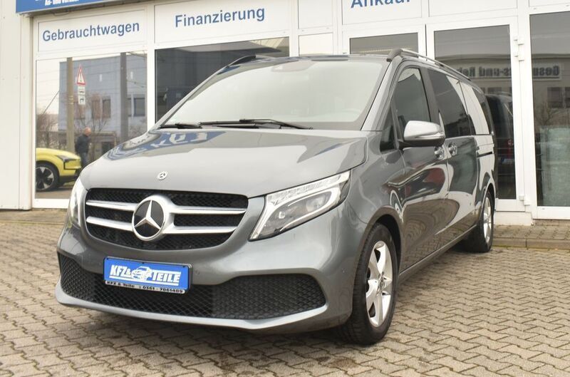Grau Gebraucht 2020 Mercedes V250 Van / Kleinbus | 42.980 € (Guter Preis) - Bild 1/4