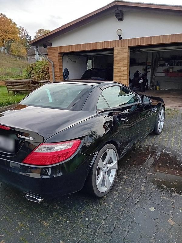 Gebraucht Mercedes SLK350 306 PS (225 kW) 2014 Schwarz Cabrio