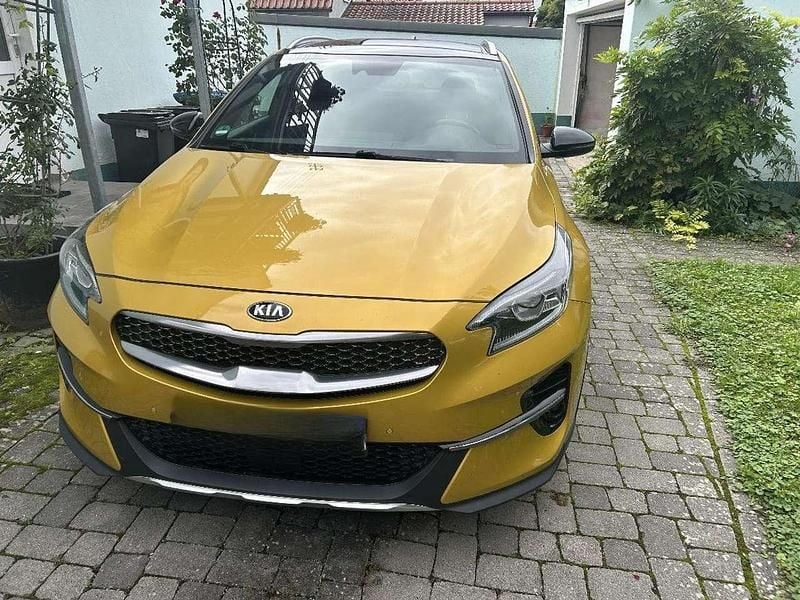 Gelb Gebraucht 2021 Kia XCeed Xdition SUV | 19.900 € (Guter Preis) - Bild 1/4