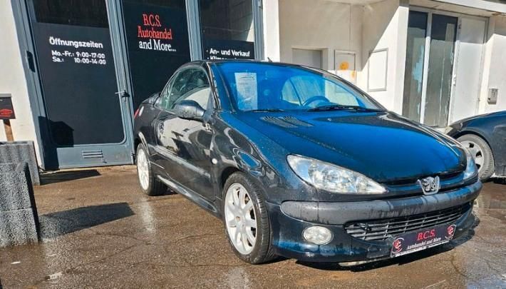 Schwarz Gebraucht 2002 Peugeot 206 CC Cabrio | 2.290 € (Etwas zu teuer) - Bild 1/4