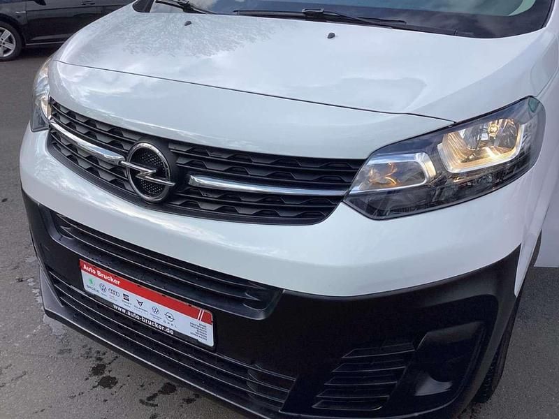 Gebraucht Opel Vivaro Selection 102 PS (75 kW) 2020 Weiss Van / Kleinbus