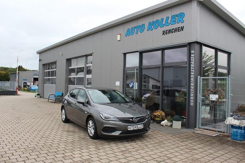 Grau Gebraucht 2020 Opel Astra Edition Limousine | 13.600 € - Bild 1/4