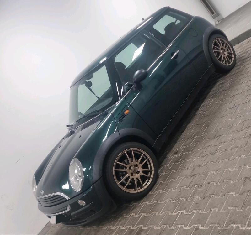 Grün Gebraucht 2006 Mini ONE Kleinwagen | 4.500 € (Teuer) - Bild 1/4