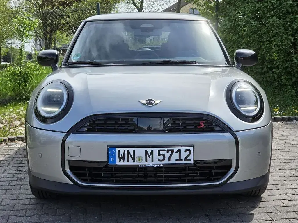 Gebraucht Mini Cooper S 204 PS (150 kW) 2025 Melting silver Kleinwagen