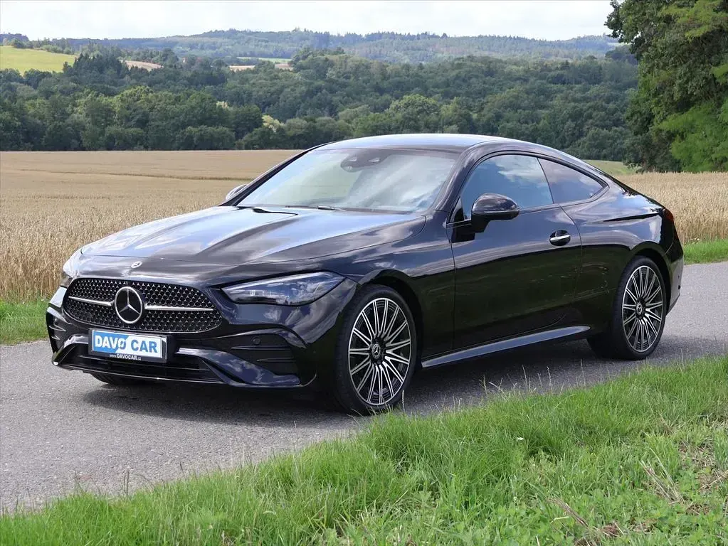 Gebraucht Mercedes CLE300 AMG Line Premium Plus 258 PS (189 kW) 2025 Schwarz Limousine