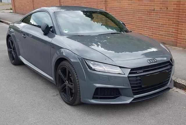 Gebraucht Audi TT Comfort 184 PS (135 kW) 2017 Grau Coupé