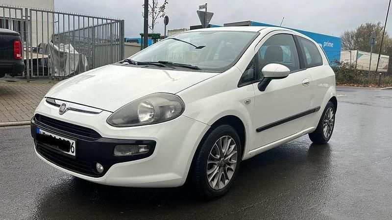 Gebraucht Fiat Punto Evo 69 PS (50 kW) 2011 Weiß Kleinwagen
