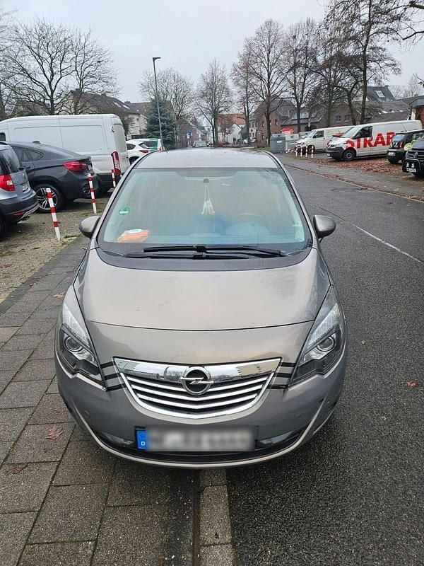Andere farben Gebraucht 2011 Opel Meriva Van / Kleinbus | 4.800 € (Etwas zu teuer) - Bild 1/4