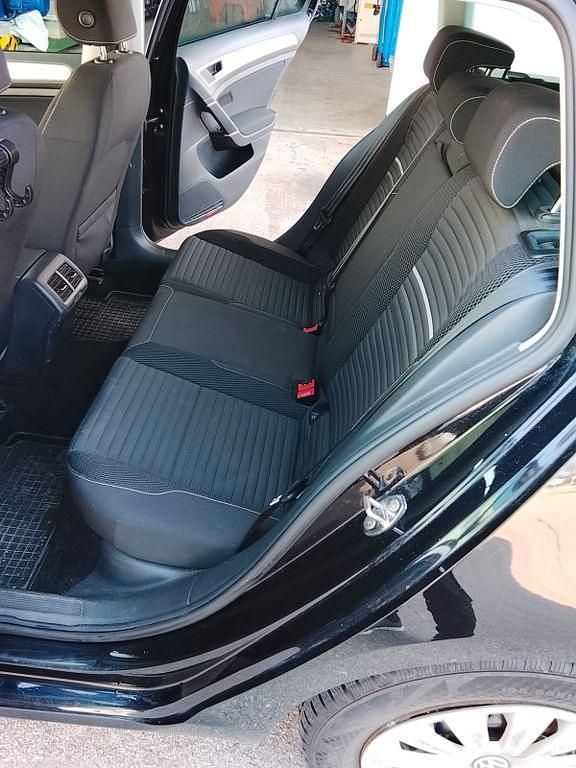 Second-hand VW Golf VII Cup 125 CP (91 kW) 2014 Negru Break
