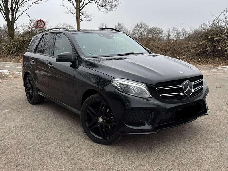 Gebraucht Mercedes GLE350 AMG line 258 PS (189 kW) 2016 SUV