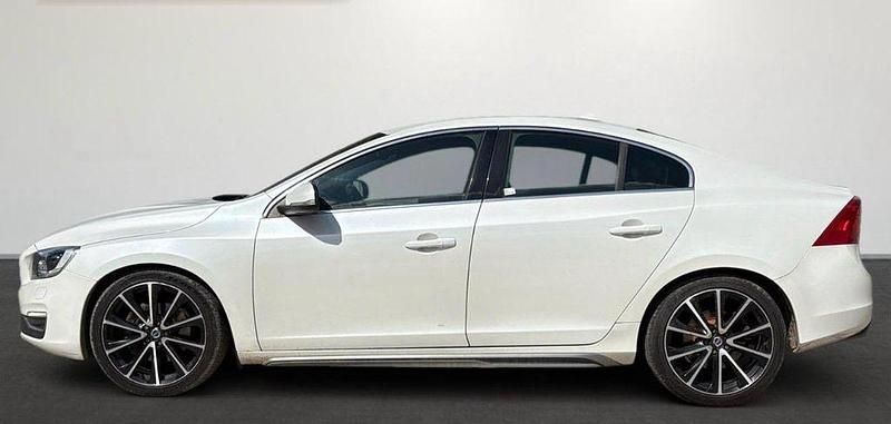 Gebraucht Volvo S60 245 PS (180 kW) 2016 Weiß Limousine
