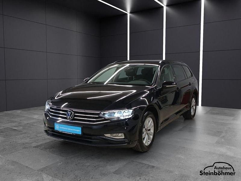 Gebraucht VW Passat Basis 150 PS (110 kW) 2024 Schwarz Kombi