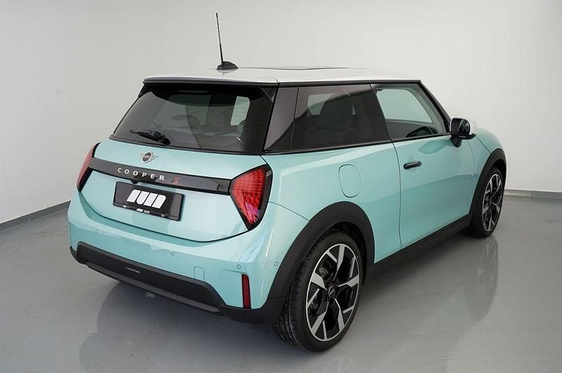 Gebraucht Mini Cooper S 204 PS (150 kW) 2024 Grün Kleinwagen