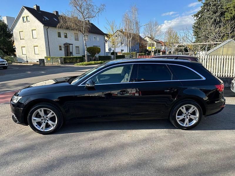 Gebraucht Audi A4 Sport 150 PS (110 kW) 2016 Schwarz Kombi