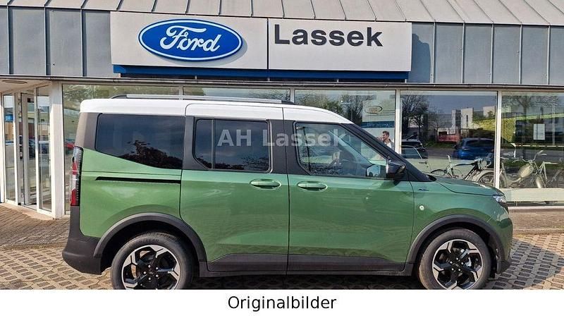Neu Ford Tourneo Courier Active 125 PS (91 kW) 2026 Grün Van / Kleinbus