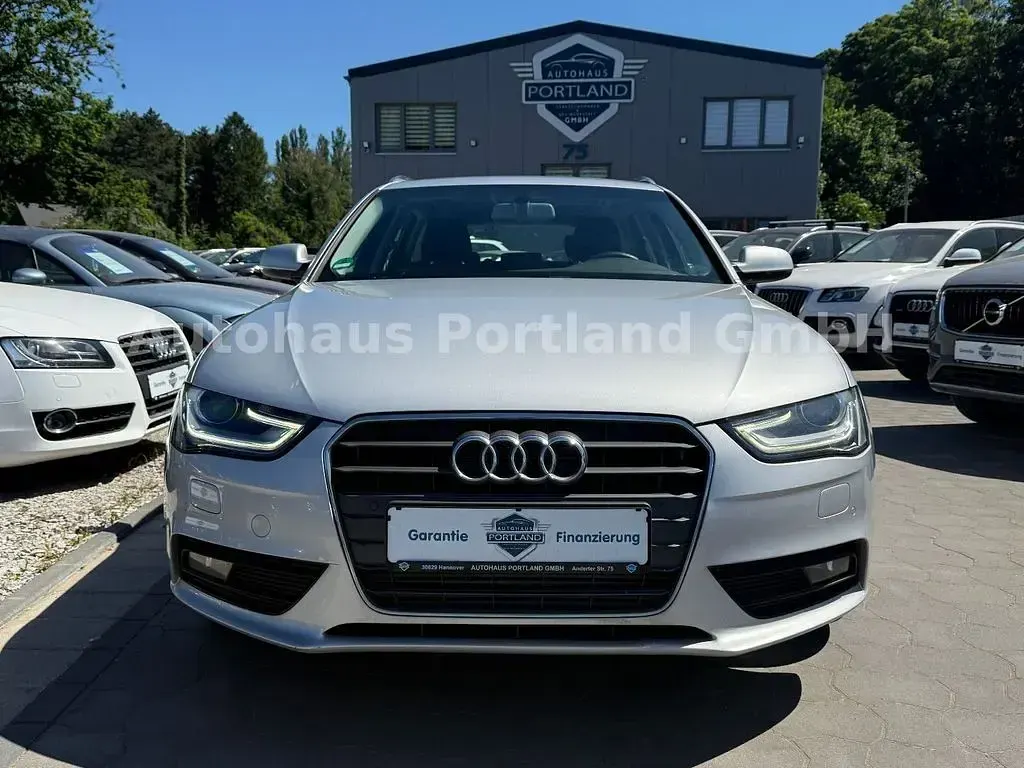 Gebraucht Audi A4 Ambiente 170 PS (125 kW) 2012 Silber Kombi