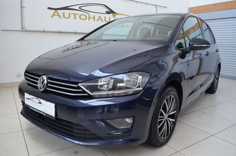 Blau Gebraucht 2014 VW Golf Sportsvan Van / Kleinbus | 7.999 € (Fairer Preis) - Bild 1/4