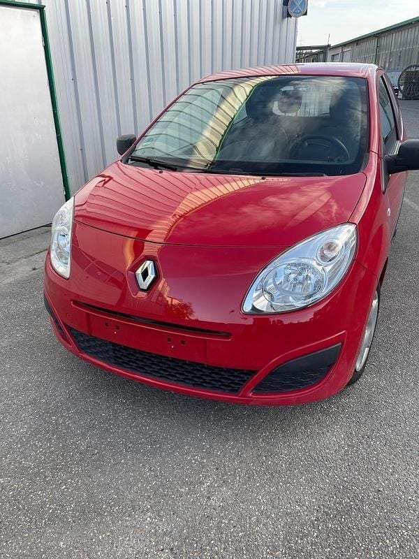 Rot Gebraucht 2011 Renault Twingo Kleinwagen | 2.050 € - Bild 1/4