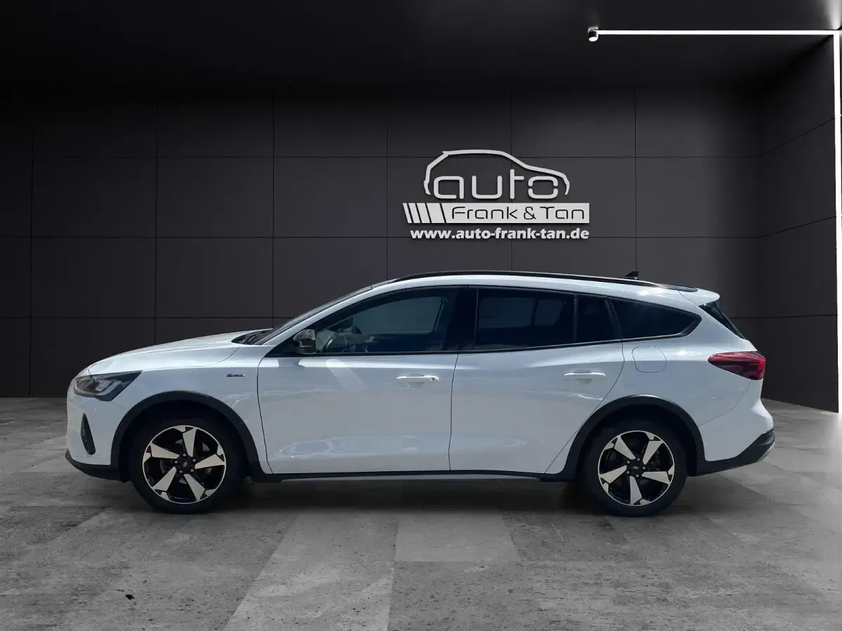 Gebraucht Ford Focus Active X 155 PS (114 kW) 2024 Weiß Kombi