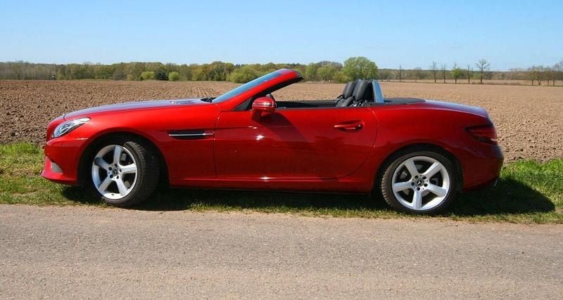 Gebraucht Mercedes SLC200 184 PS (135 kW) 2017 Rot Cabrio