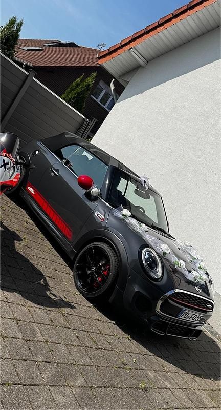 Grau Gebraucht 2018 Mini John Cooper Works Cabriolet Cabrio | 18.999 € (Superpreis) - Bild 1/4