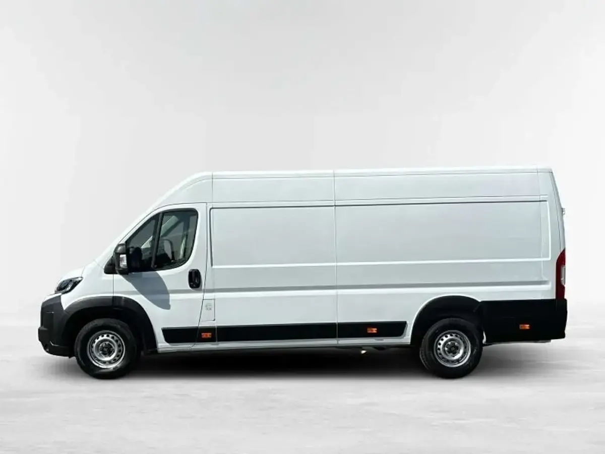 Gebraucht Fiat Ducato S 179 PS (131 kW) 2024 Weiß Van