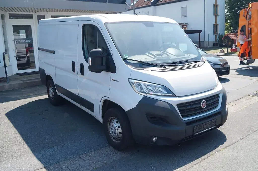 Gebraucht Fiat Ducato 131 PS (96 kW) 2018 Weiß Van