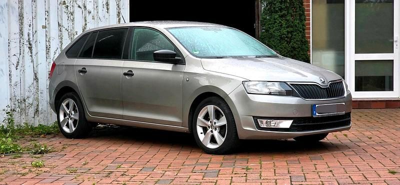 Gold Gebraucht 2013 Skoda Rapid Kombi | 3.700 € (Fairer Preis) - Bild 1/4