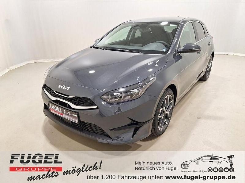 Gebraucht Kia Ceed Style 140 PS (102 kW) 2025 Dark penta metal Kleinwagen