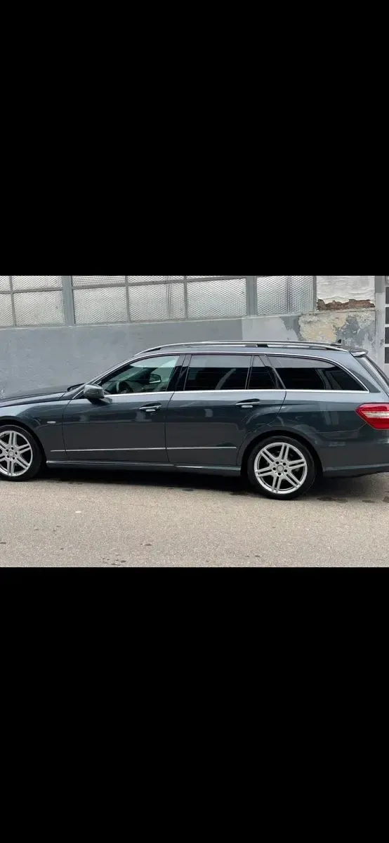 Gebraucht Mercedes E200 AMG line 158 PS (116 kW) 2011 Grau Kombi