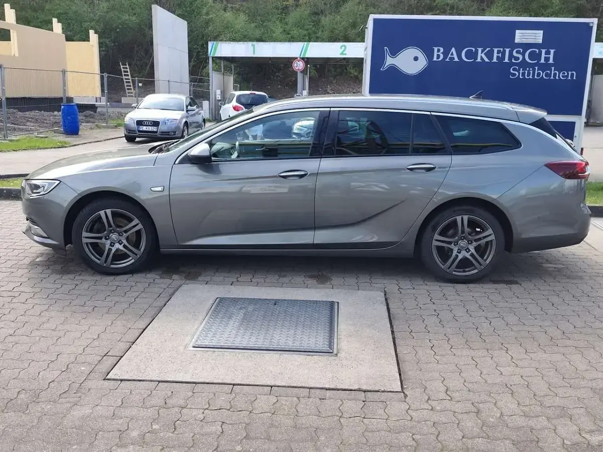 Gebraucht Opel Insignia Exklusiv 170 PS (125 kW) 2019 Grau Kombi