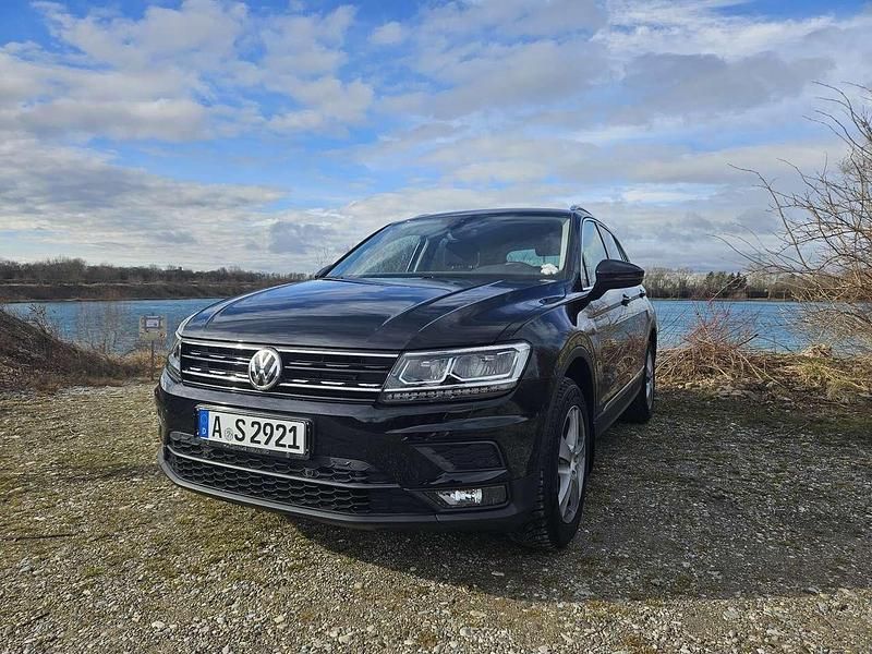 Schwarz Gebraucht 2020 VW Tiguan SUV | 31.990 € (Fairer Preis) - Bild 1/4