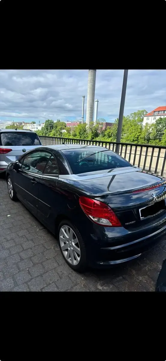 Gebraucht Peugeot 207 CC 120 PS (88 kW) 2010 Schwarz Cabrio
