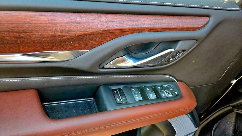 Gebraucht GMC Yukon 278 PS (204 kW) 2023 Schwarz SUV