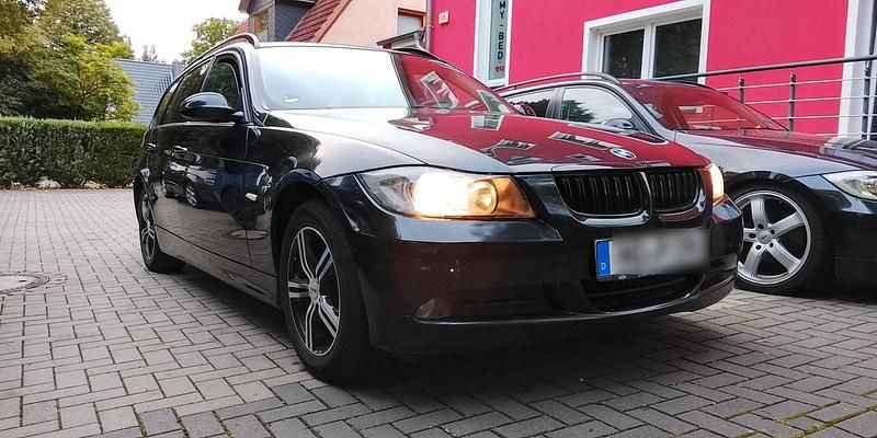 Schwarz Gebraucht 2007 BMW 320 Kombi | 2.800 € (Superpreis) - Bild 1/4