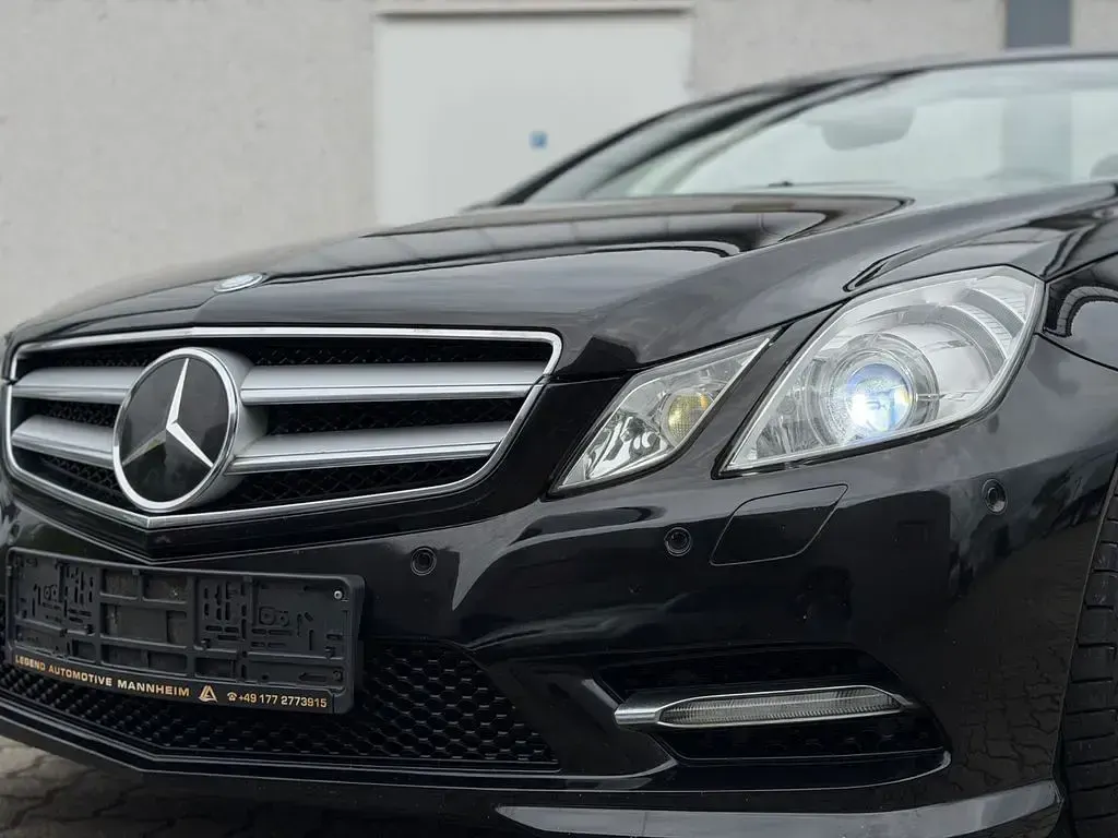 Gebraucht Mercedes E350 AMG 265 PS (194 kW) 2012 Schwarz Cabrio