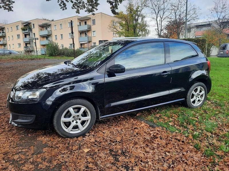 Schwarz Gebraucht 2012 VW Polo Trendline Limousine | 4.200 € (Guter Preis) - Bild 1/4