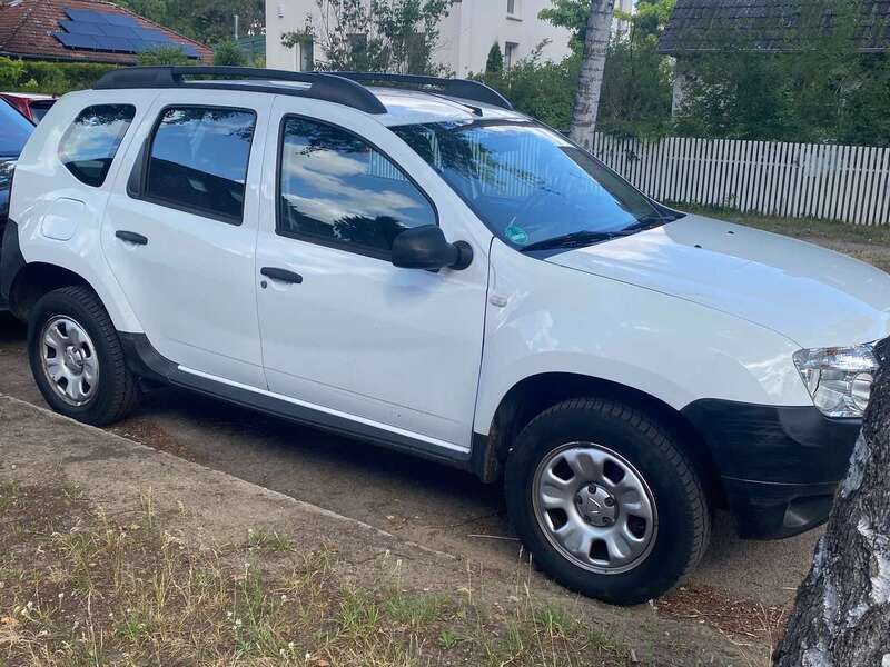 Weiß Gebraucht 2013 Dacia Duster Essentiel SUV | 6.700 € (Fairer Preis) - Bild 1/4