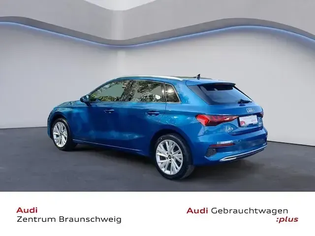 Gebraucht Audi A3 Advanced Plus 150 PS (110 kW) 2022 Atollblau metallic Limousine