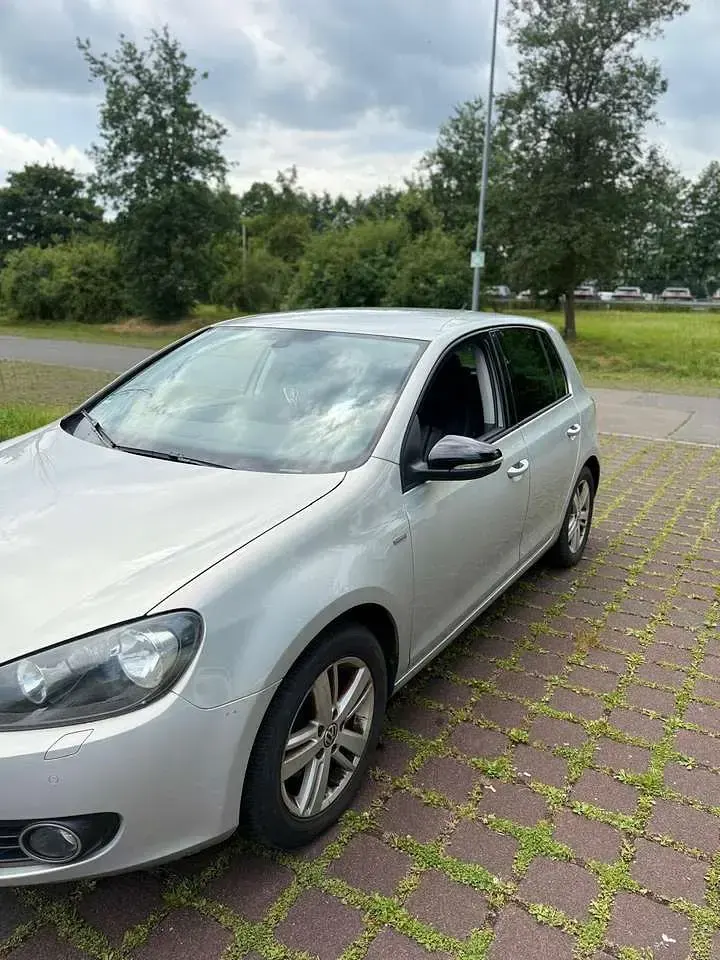 Gebraucht VW Golf VII Match 105 PS (77 kW) 2012 Limousine