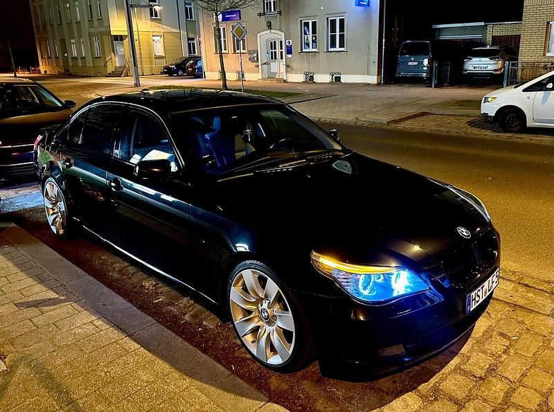 Gebraucht BMW 525 218 PS (160 kW) 2008 Schwarz Limousine