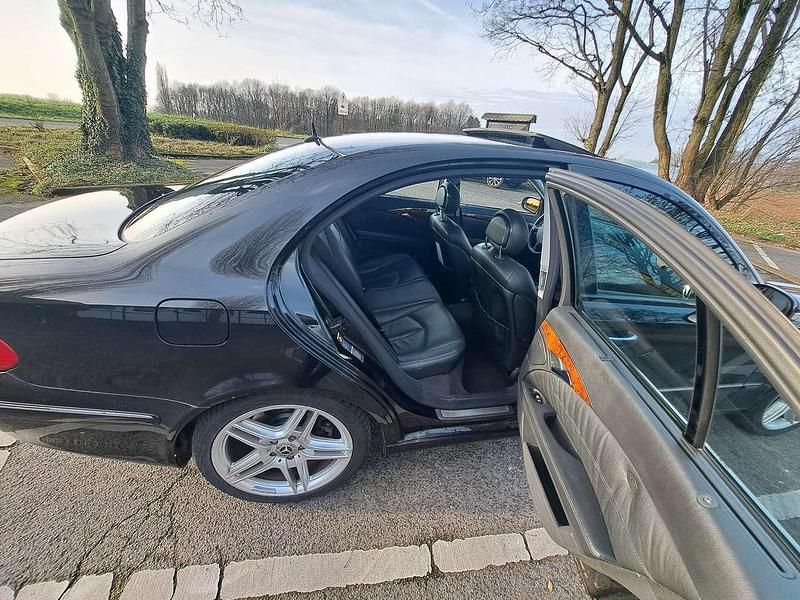 Gebraucht Mercedes E320 Elegance 224 PS (164 kW) 2004 Schwarz Limousine