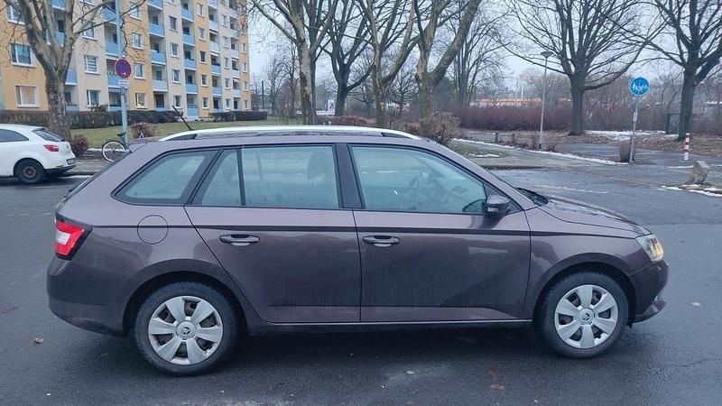 Gebraucht Skoda Fabia Style 90 PS (66 kW) 2015 Braun Kleinwagen