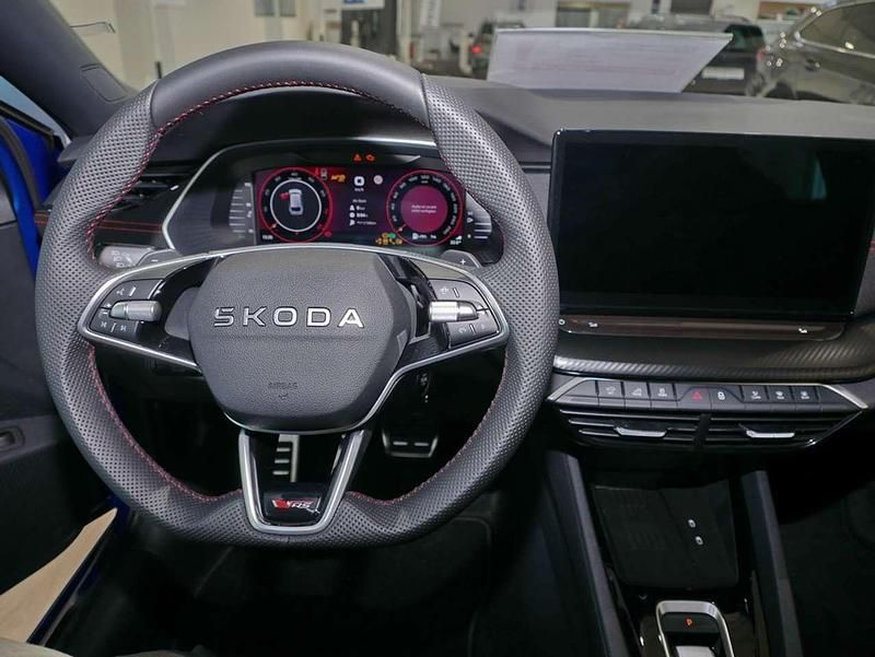 Neu Skoda Octavia RS 265 PS (194 kW) 2026 Raceblau Kombi