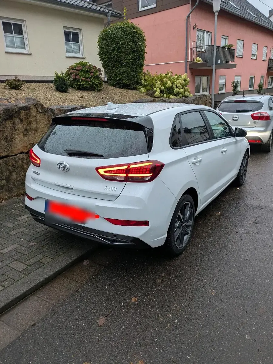 Gebraucht Hyundai i30 GO! 120 PS (88 kW) 2024 Weiß Kleinwagen